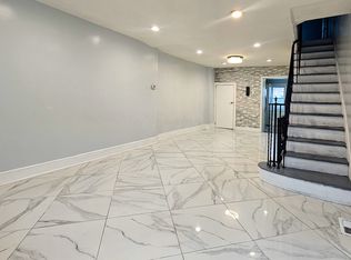 355 Tree St, Philadelphia, PA 19148