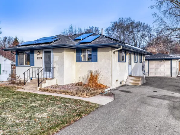 565 Hugo St NE, Fridley, MN 55432