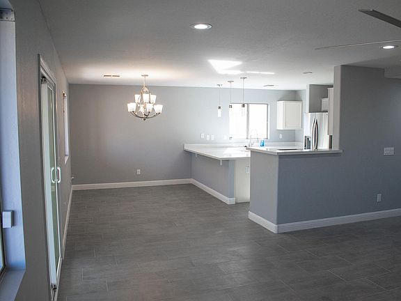 4th image of 43189 W Kristal Ln