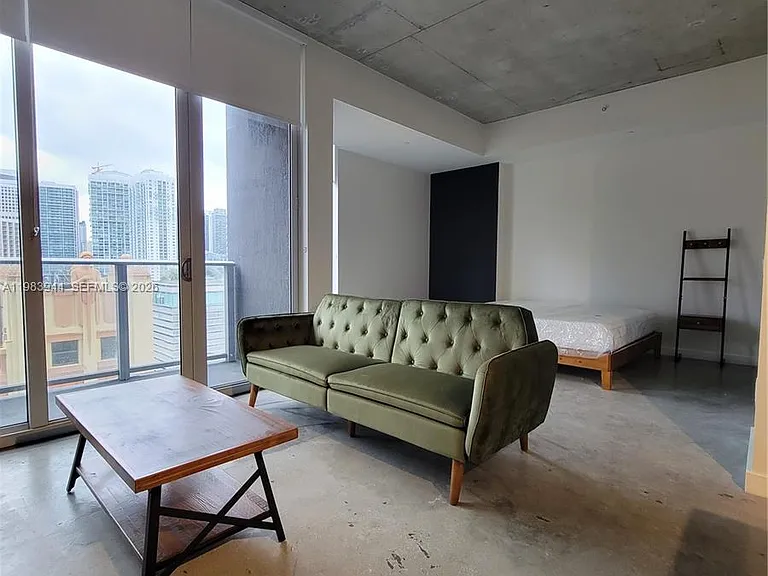 151 SE 1st St #1507 — Photo 3