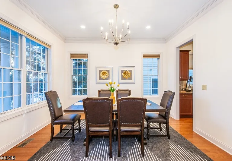3 Christopher Ct — Photo 19