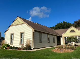 3542 Wedgewood Dr, Lapeer, MI 48446