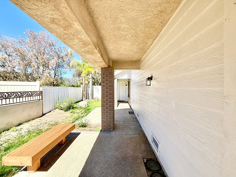 22988 Joaquin Ridge Dr — Photo 5