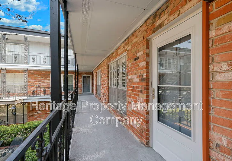 8401 N New Braunfels Ave #1-240 — Photo 5