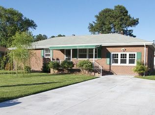 818 Laurel Ave, Chesapeake, VA 23325