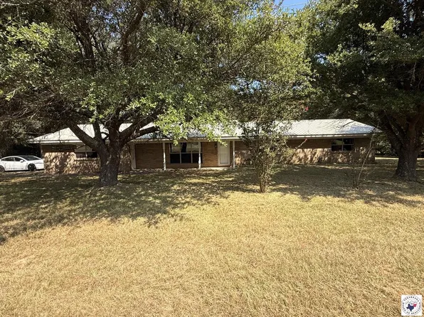 306 Lewis Akin Rd, Texarkana, TX 75503