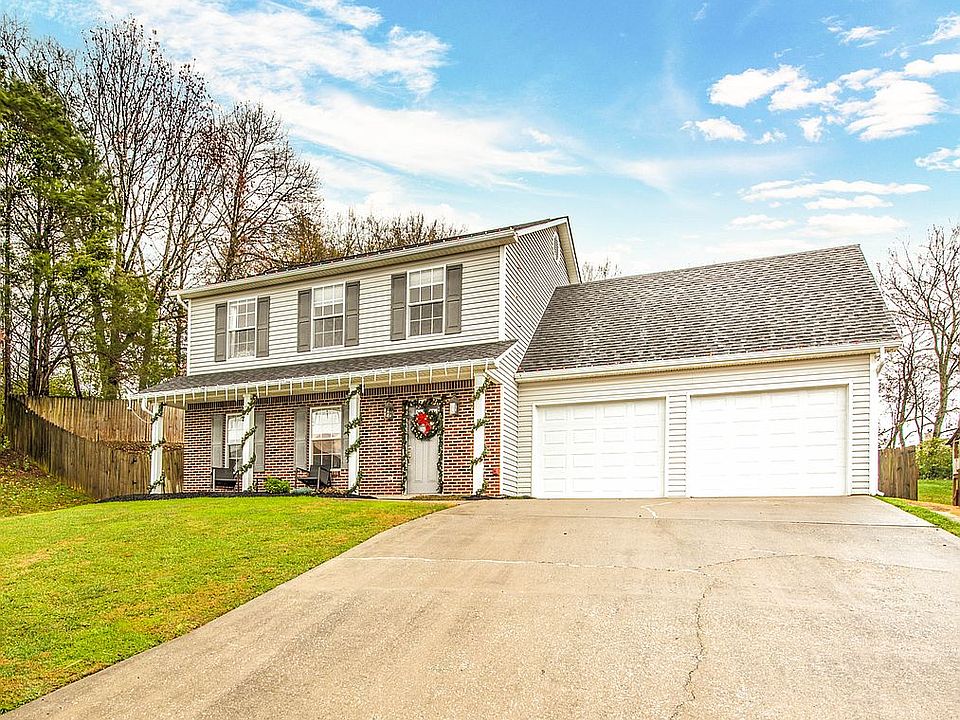 1st image of 1204 Sparwood Ln