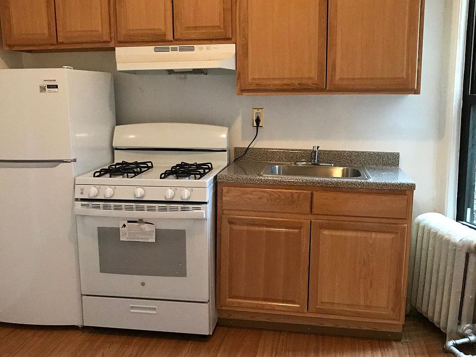 2nd image of 315 5th Ave #2R