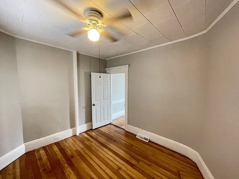 336 Amherst St #1 — Photo 5