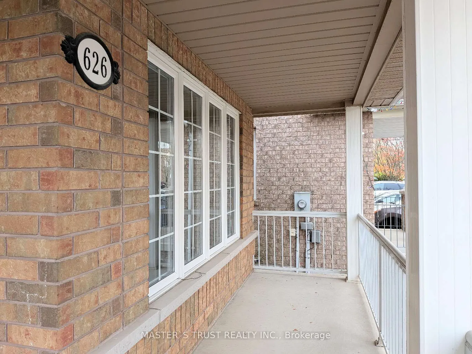 3 bed, $3,300 — Photo 2