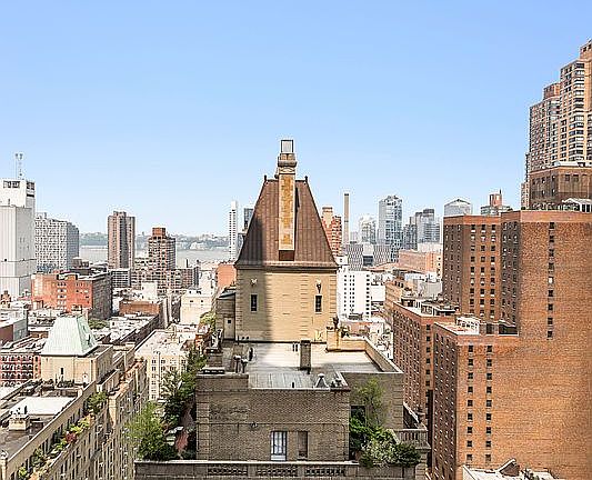 5th image of 322 W 57th St APT 32F1