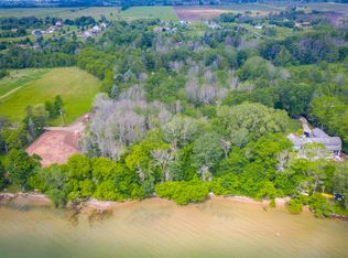 112 Hidden Bluff Rd, Cedar Grove, WI 53013