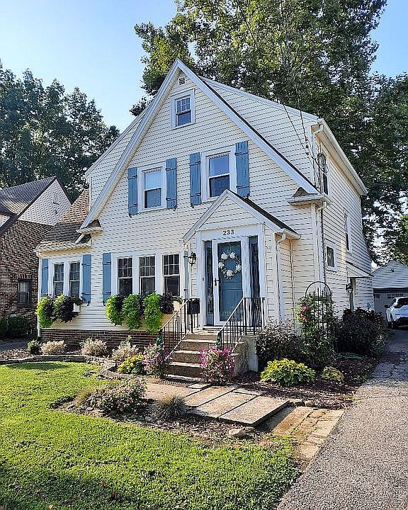 1st image of 233 Samaritan Ave