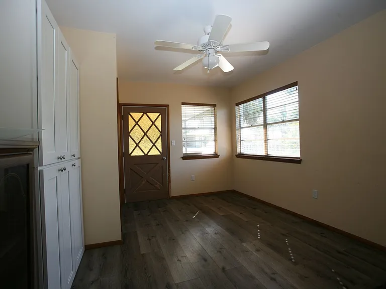 21804 Marlin Ave — Photo 20