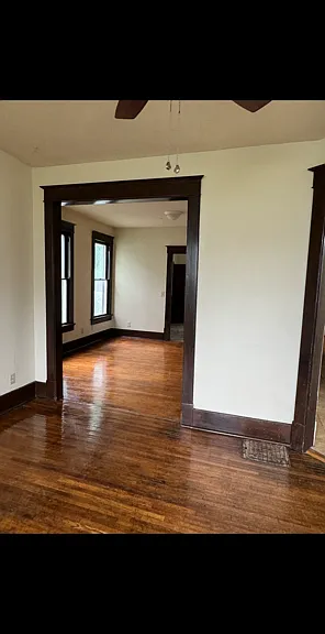 328 E Market St — Photo 5