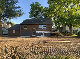 403 Marshall Ln, HOLLANDALE, WI 53544