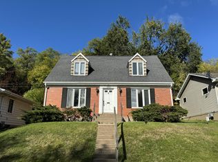 1845 Lincoln Ave #1/2, Dubuque, IA 52001