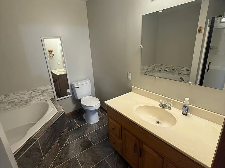 58267 Corticelli Rd — Photo 18