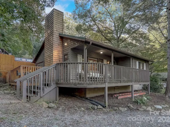 150 Lister Ln, Maggie Valley, NC 28751