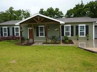 101 Halliburton Ct, Bertram, TX 78605