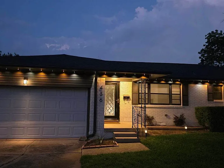 436 Degan Ave — Photo 1