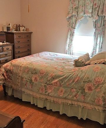 5th image of 10819 S Avenue G