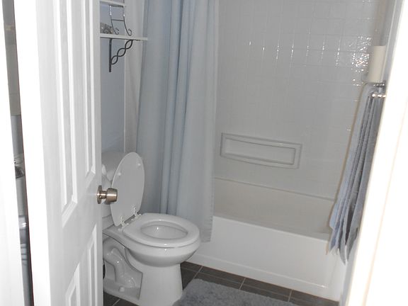4th image of 317 S Hudson Ave