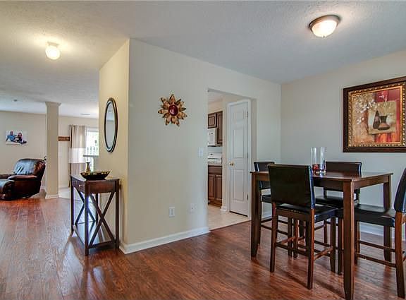 5th image of 7116 Commonwealth Cir