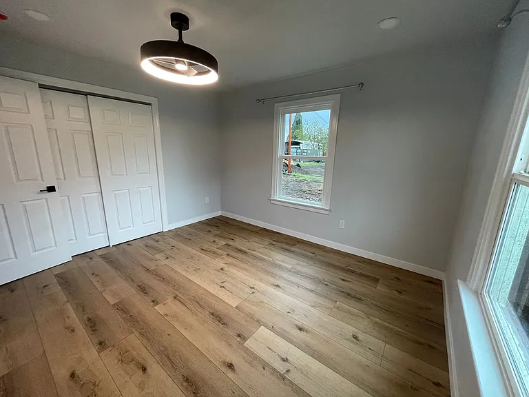 148 & 148-1/2 Winema Way — Photo 12