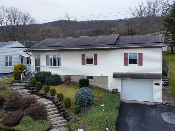 2413 W Southern Ave S, Williamsport, PA 17702