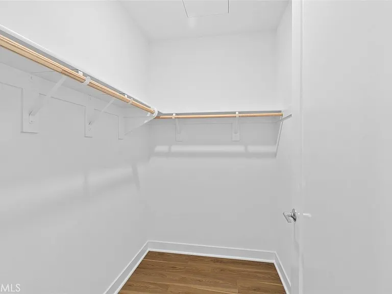 1407 Rivington — Photo 21
