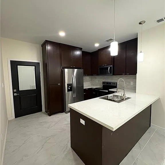 503 Sparrow St #1 — Photo 4