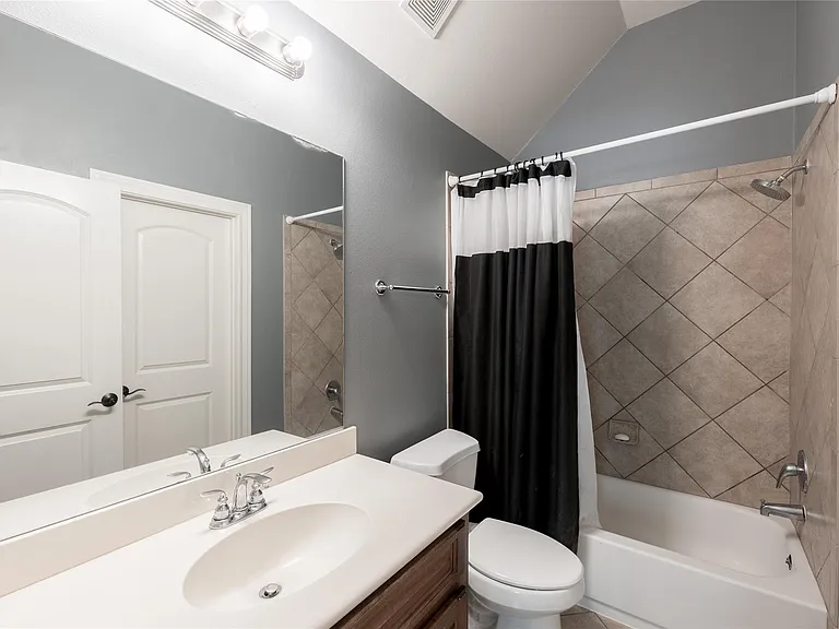 2447 Monarch Terrace Dr — Photo 36