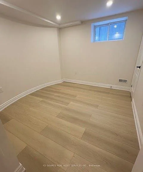 198 Camellia Cres #BASEMENT — Photo 6