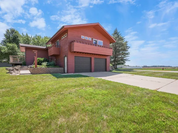550 Tamarack Rd, Spring Green, WI 53588