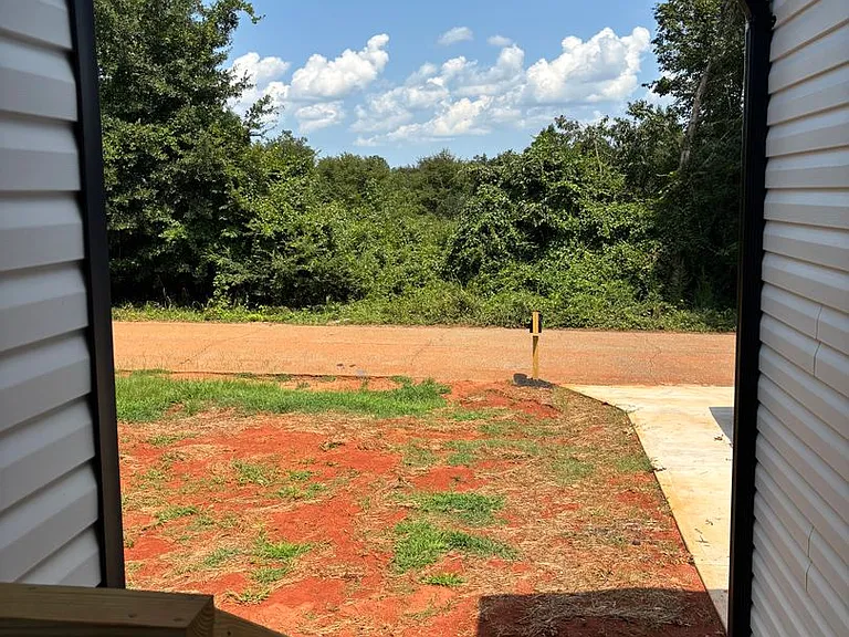 229 Old Landfill Rd #B — Photo 33