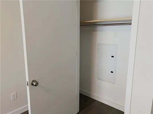 Rented by 18 REALTY | media 12