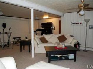 20 Ridgewood Rd, Easton, PA 18045