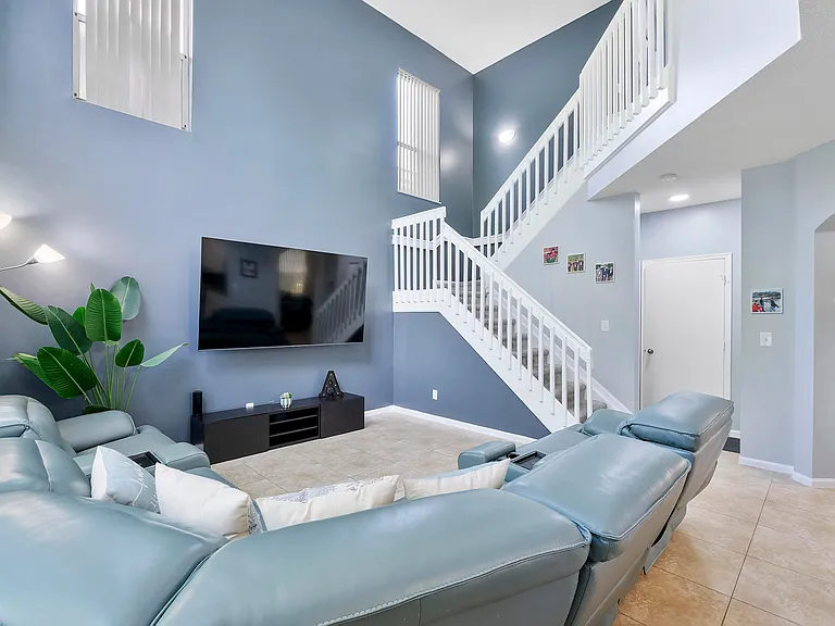 11221 NW 46th Dr — Photo 5