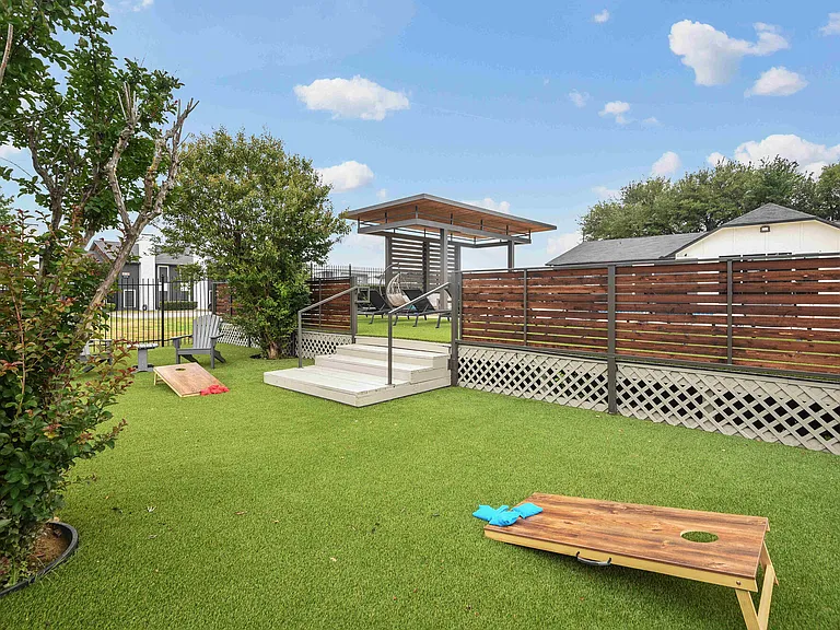 Hazelwood Apartment Homes — Photo 10