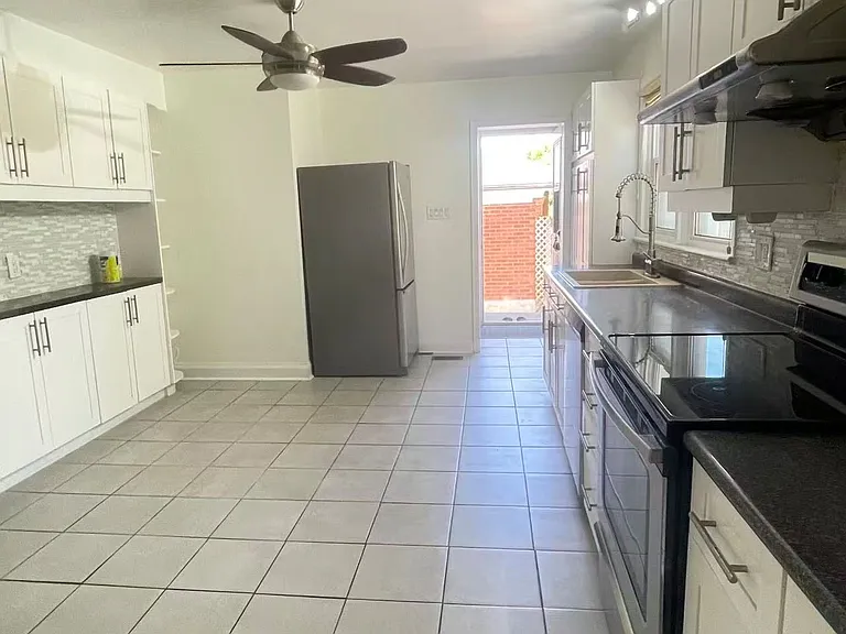 34 Grassmere Ct — Photo 17