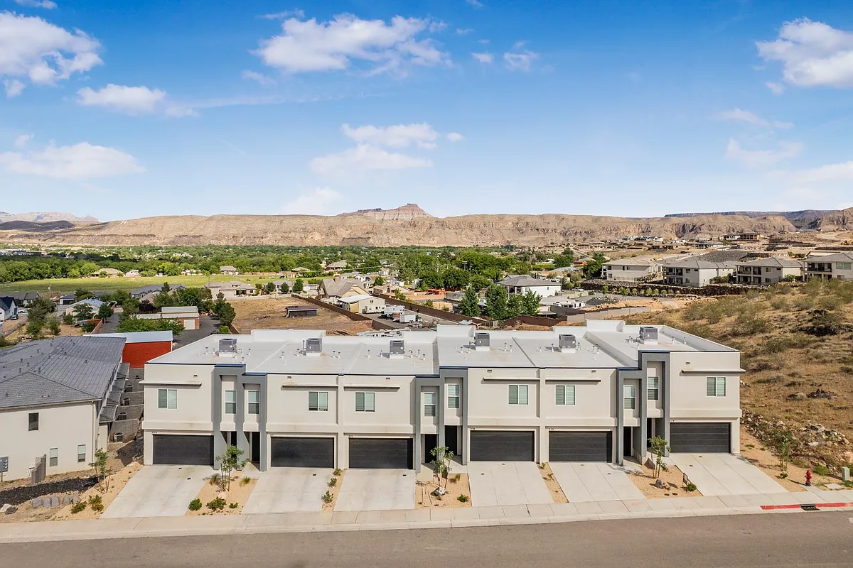 Property Photo - 325 S 1930 W