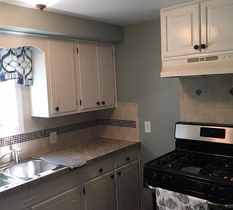 5th image of 176 Lincoln Ave