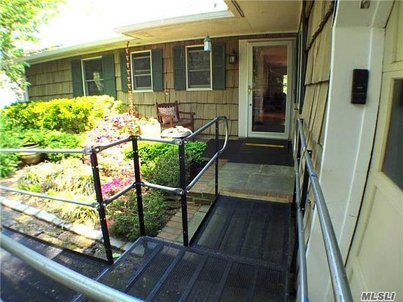 5th image of 48 Wildwood Dr