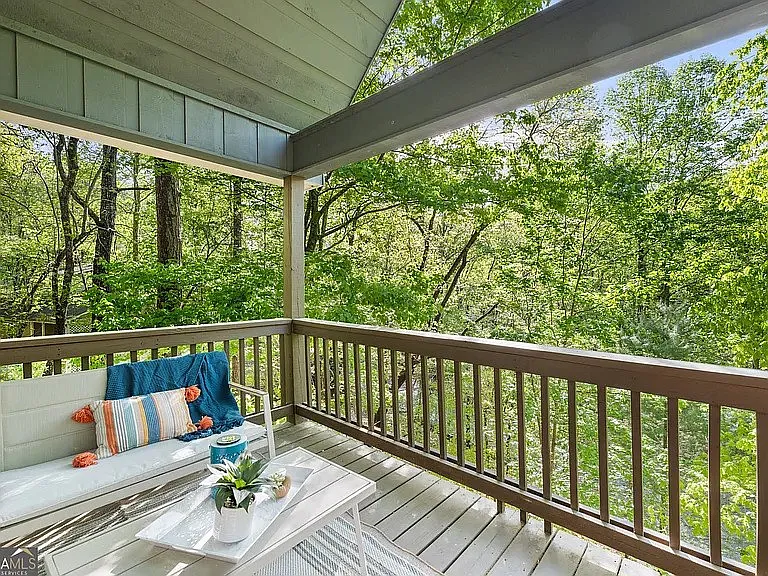 17 Vista Chalet Dr — Photo 47