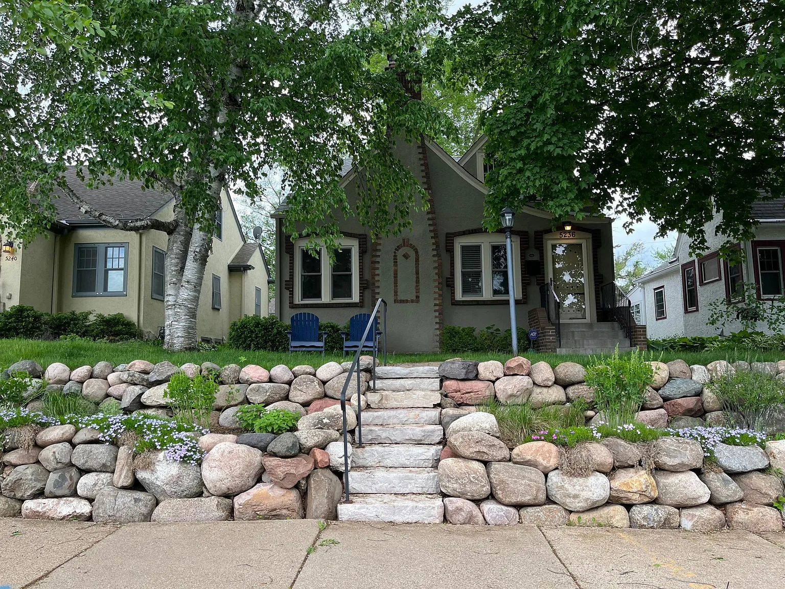 4 bed, 2200 sqft, $4,200 — Photo 2