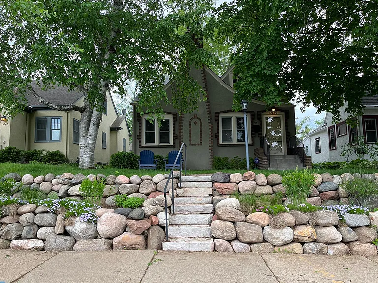 5236 Ewing Ave S — Photo 2