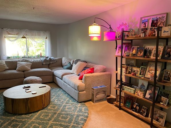 121 Cluff Crossing Rd, Salem, NH