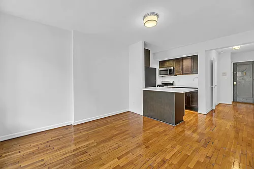 426 W 49th St #2C Photo 1