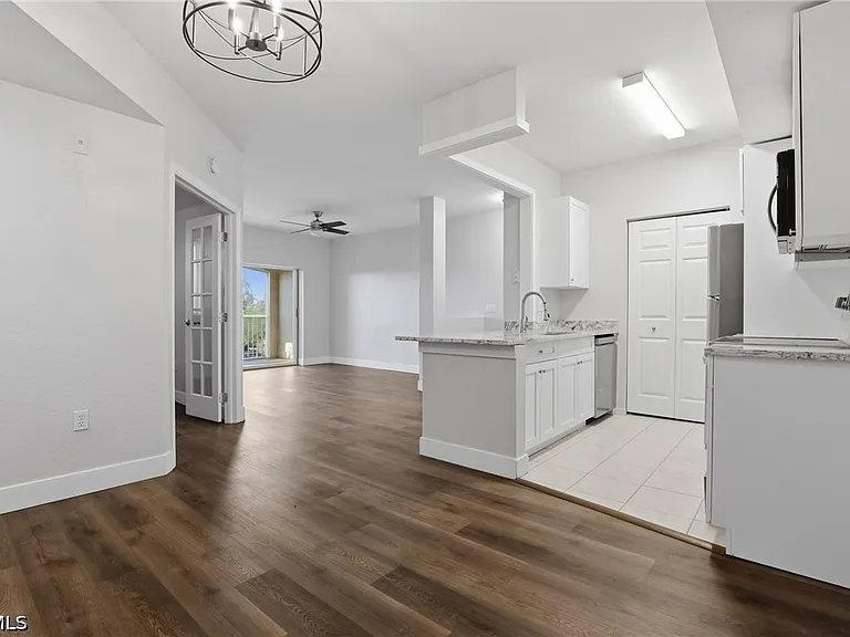 6321 Aragon Way #306 — Photo 14